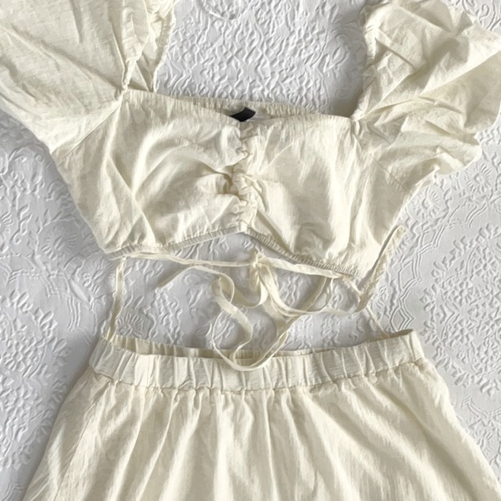 Short dress